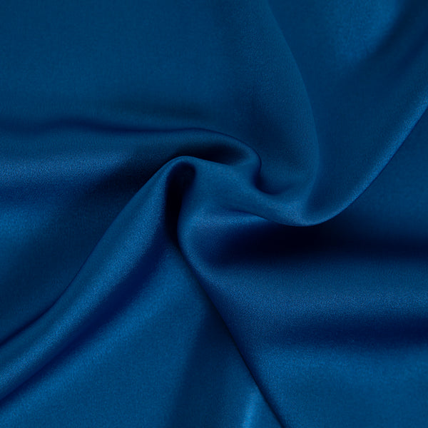     tecido_liso_para_vestidos_de_cerimonia_cetim_com_lycra_Ester_azulao